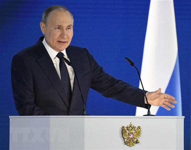 Tổng thống Nga Vladimir Putin đọc Thông điệp Liên bang thứ 27 tại Moskva ngày 21/4/2021. Ảnh: AFP/ TTXVN.  