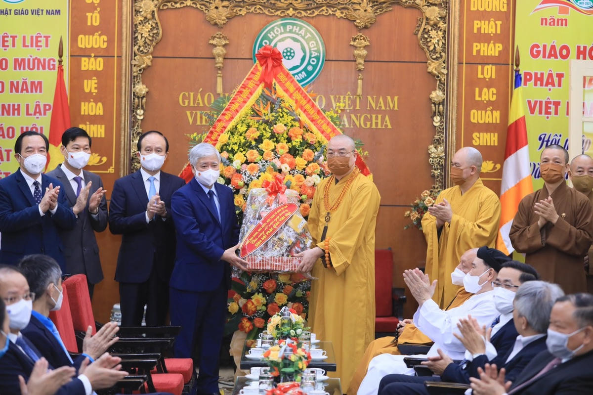 Bí thư Trung ương Đảng, Chủ tịch UBTƯ MTTQ Việt Nam Đỗ Văn Chiến chúc mừng Giáo hội Phật giáo Việt Nam.