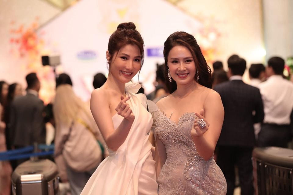 Diễn viên Trà My và Hồng Diễm.