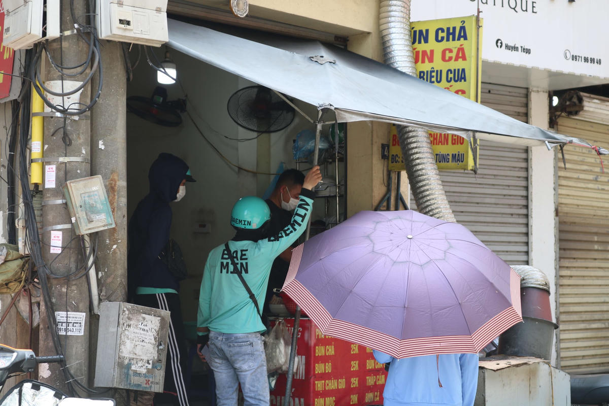 Shipper là lực lượng giao hàng chính trong thời điểm dịch bệnh căng thẳng như hiện nay.