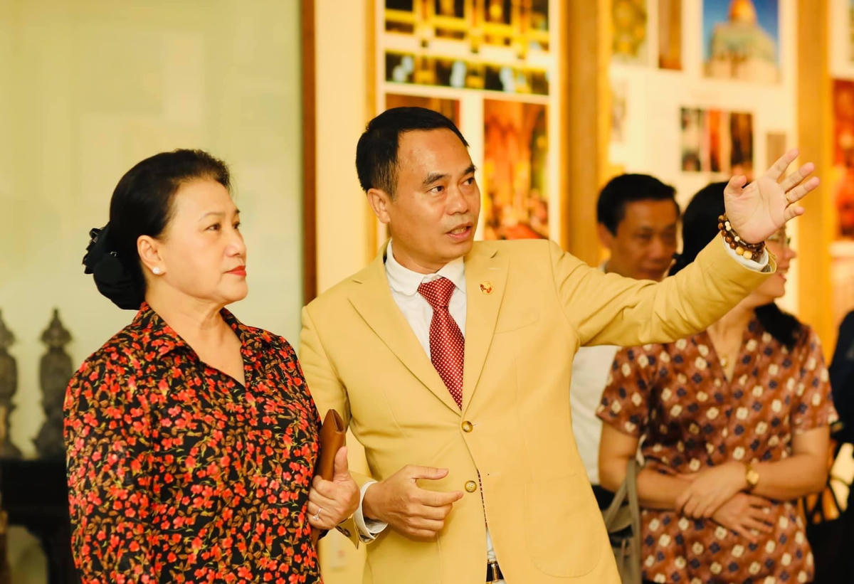 Chủ tịch Quốc hội Nguyễn Thị Kim Ngân thăm Bảo tàng Trầm Hương- Bảo tàng tư nhân duy nhất của Việt Nam do Công ty Trầm Hương Khánh Hòa đầu tư.