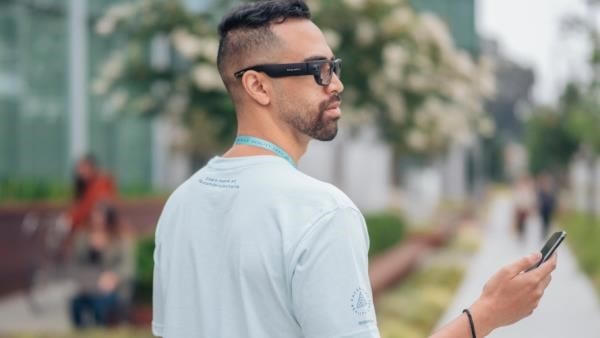 Facebook-Ray-Ban phát triển kính thực tế ảo kết nối smartphone