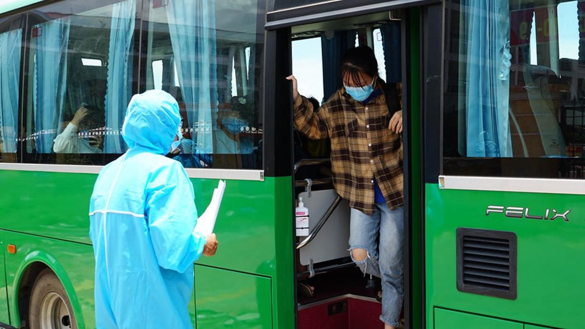 Các người dân Quảng Ngãi mắc kẹt ở TP Đà Nẵng đã về quê an toàn.