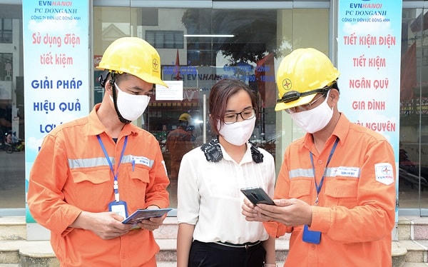Giảm tiền điện, nước và viễn thông giúp người dân vượt qua khó khăn trong dịch bệnh.