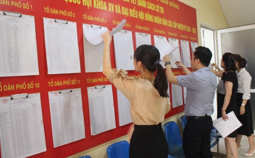 Hà Nội hoàn thành việc niêm yết danh sách cử tri.