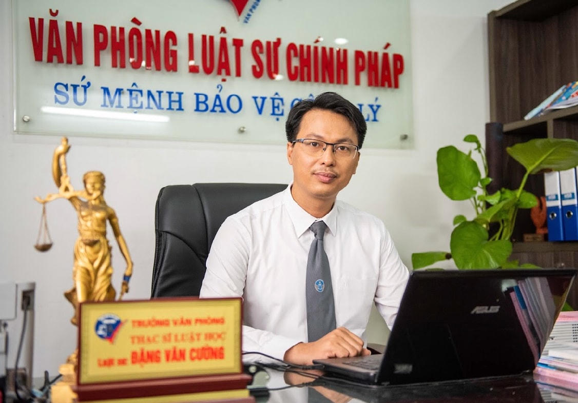 Luật sư Đặng Văn Cường, Trưởng văn phòng Luật sư Chính Pháp, Đoàn Luật sư TP Hà Nội.