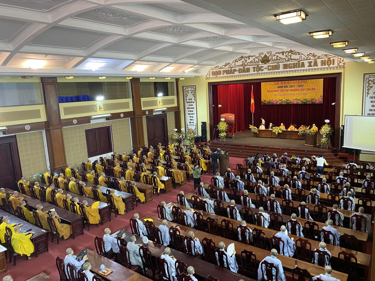 Học viện Phật giáo Việt Nam tại Hà Nội tổ chức lễ khai giảng năm học mới.