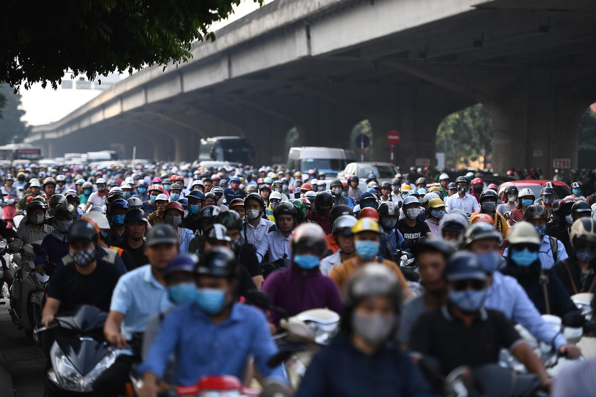 Các phương tiện giao thông không chỉ là nguyên nhân gây ô nhiễm môi trường mà còn gây ô nhiễm tiếng ồn.