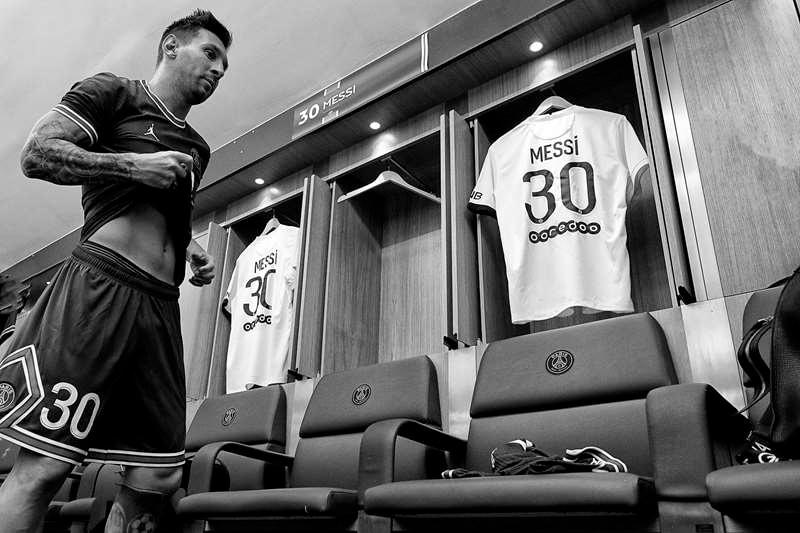 Messi chính thức 'cập bến' PSG