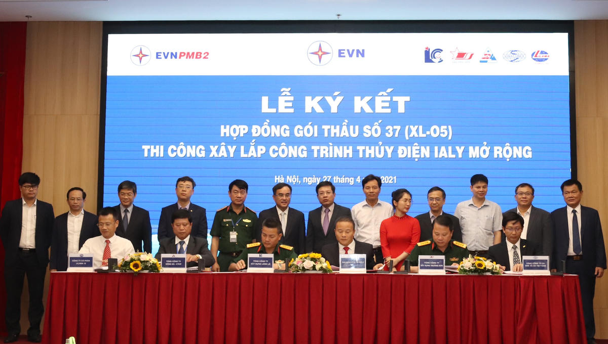 Quang cảnh Lễ ký kết.