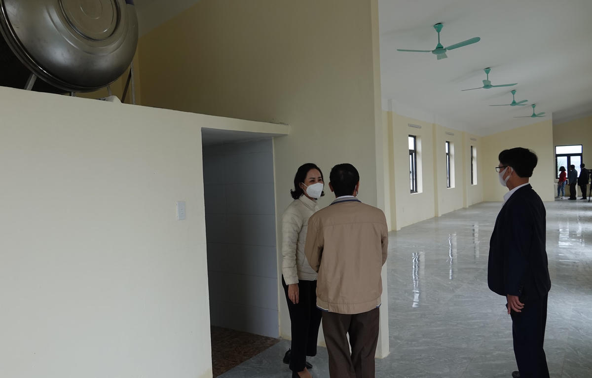 Bên trong tòa nhà tránh bão lũ cộng đồng do Tập đoàn Trường Thịnh xây tặng.