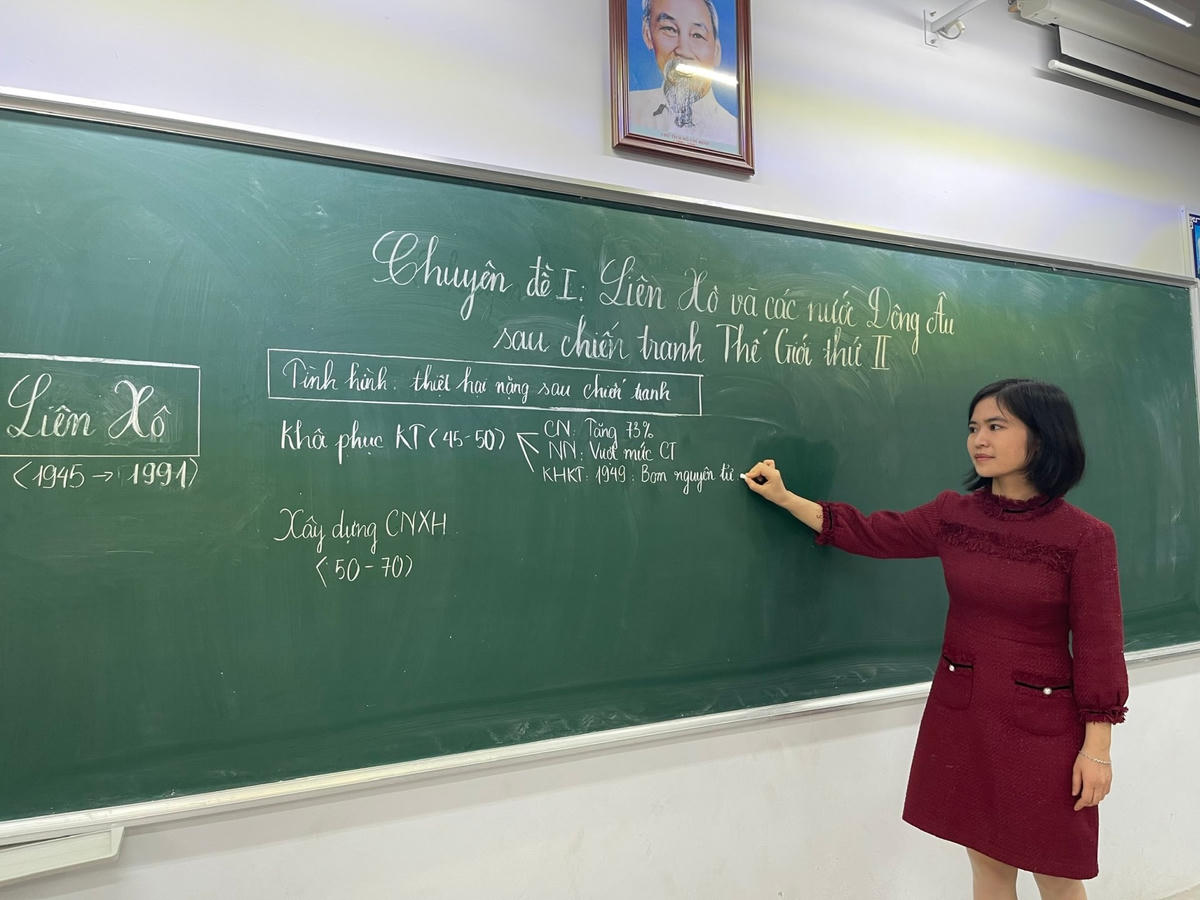 Một tiết dạy Lịch sử của cô giáo Trường THCS Nhật Tân (Hà Nội). Ảnh: NGUYỄN HOÀI.
