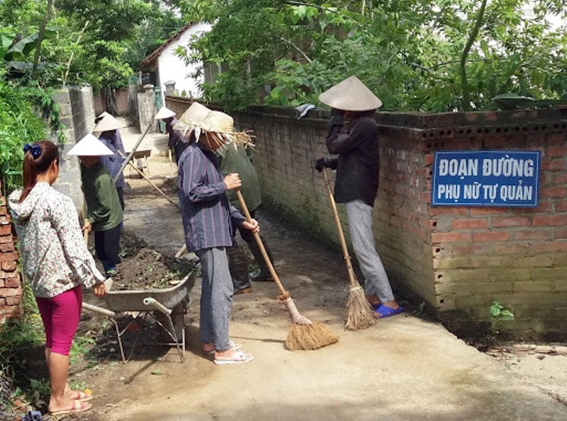 Đoạn đường do phụ nữ tự quản nhằm bảo vệ môi trường.