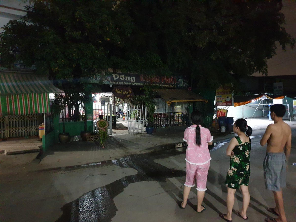 Quán cà phê nơi án mạng xảy ra. Ảnh: TL.