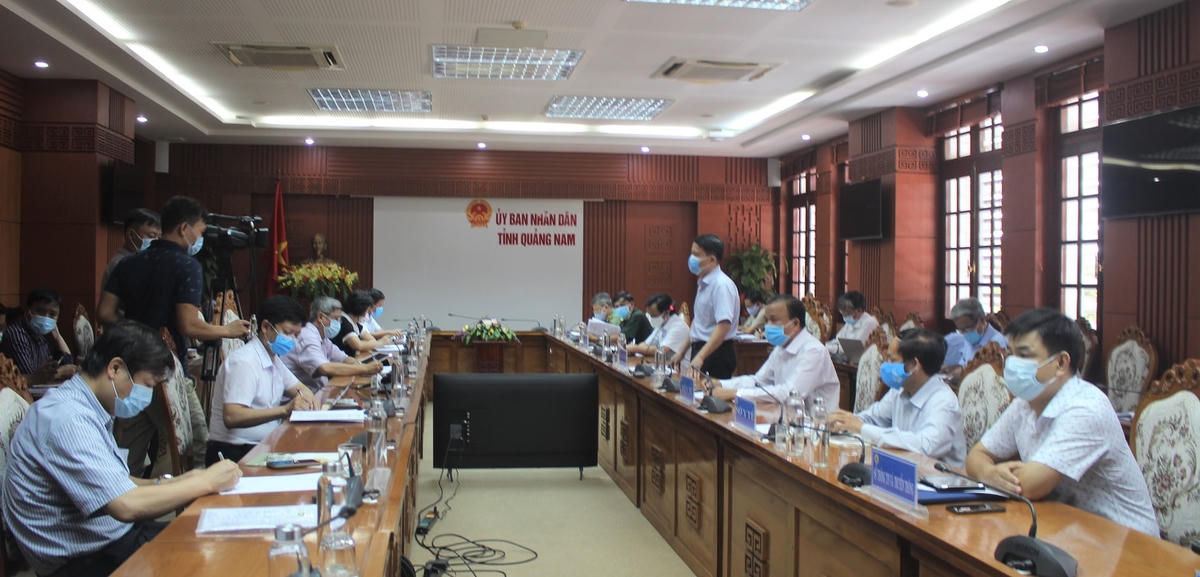 Quang cảnh buổi làm việc.