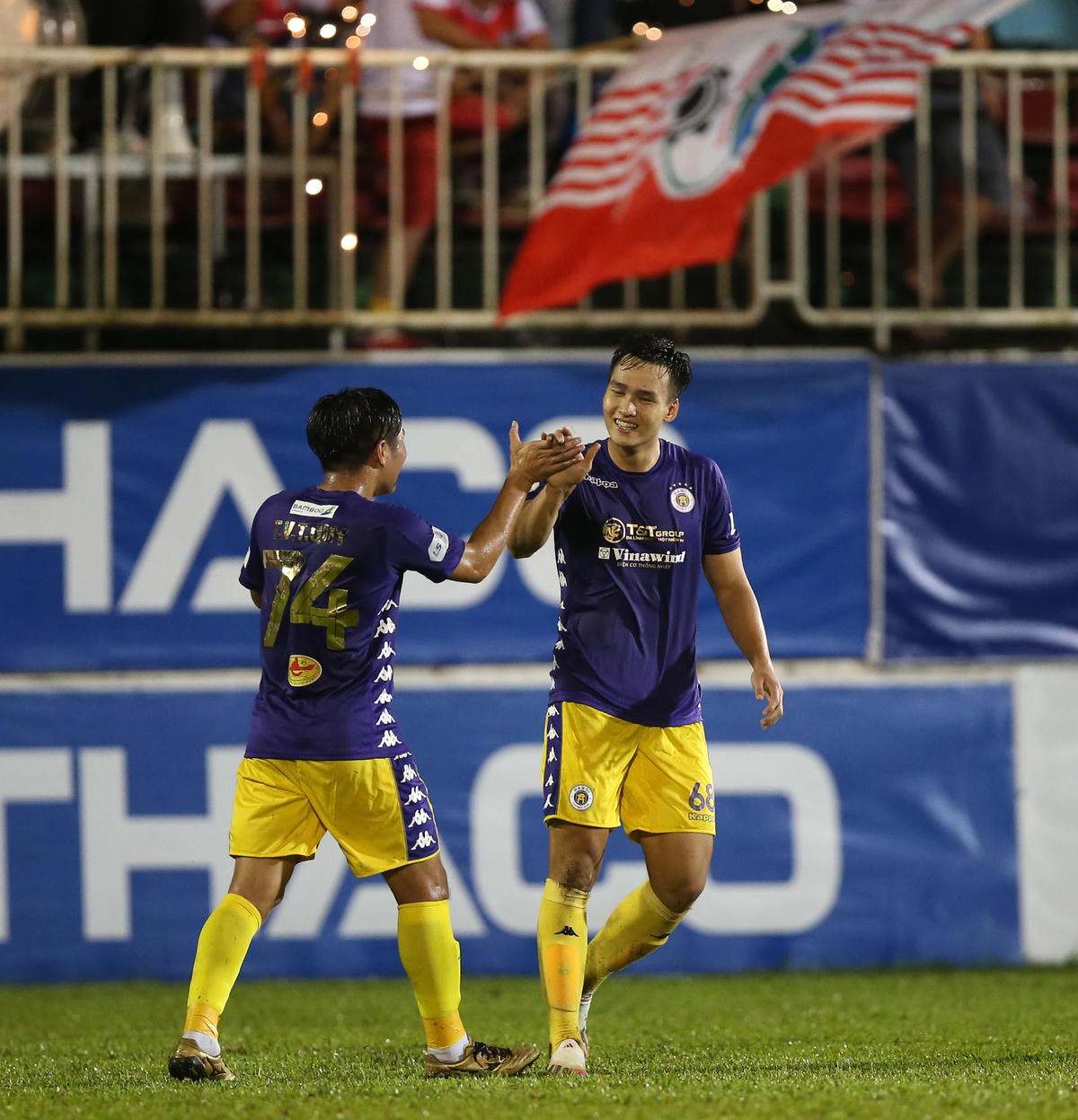 Hà Nội FC đang chứng minh sức mạnh cùa nhà vô địch.
