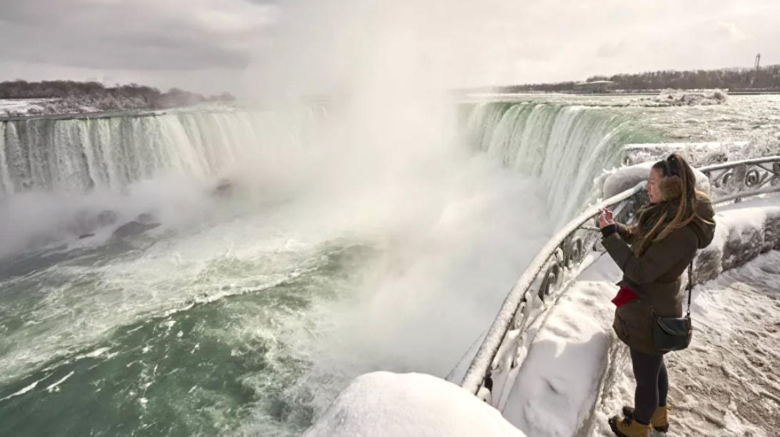 [ẢNH] Vẻ đẹp của thác Niagara vào mùa đông 