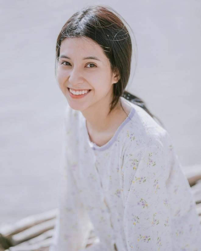 Nàng hot girl từng là sinh viên của Trường đại học Công nghệ TP HCM - Hutech ngành ngôn ngữ Anh.
