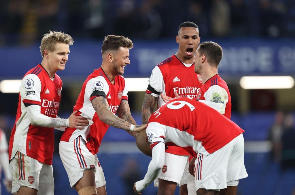 Arsenal chấm dứt chuỗi ba trận thua liên tiếp bằng chiến thắng ấn tượng trước Chelsea.