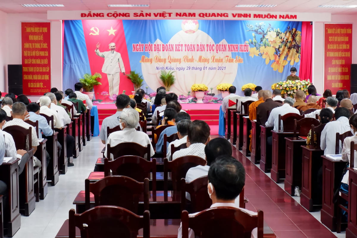 Toàn cảnh ngày hội