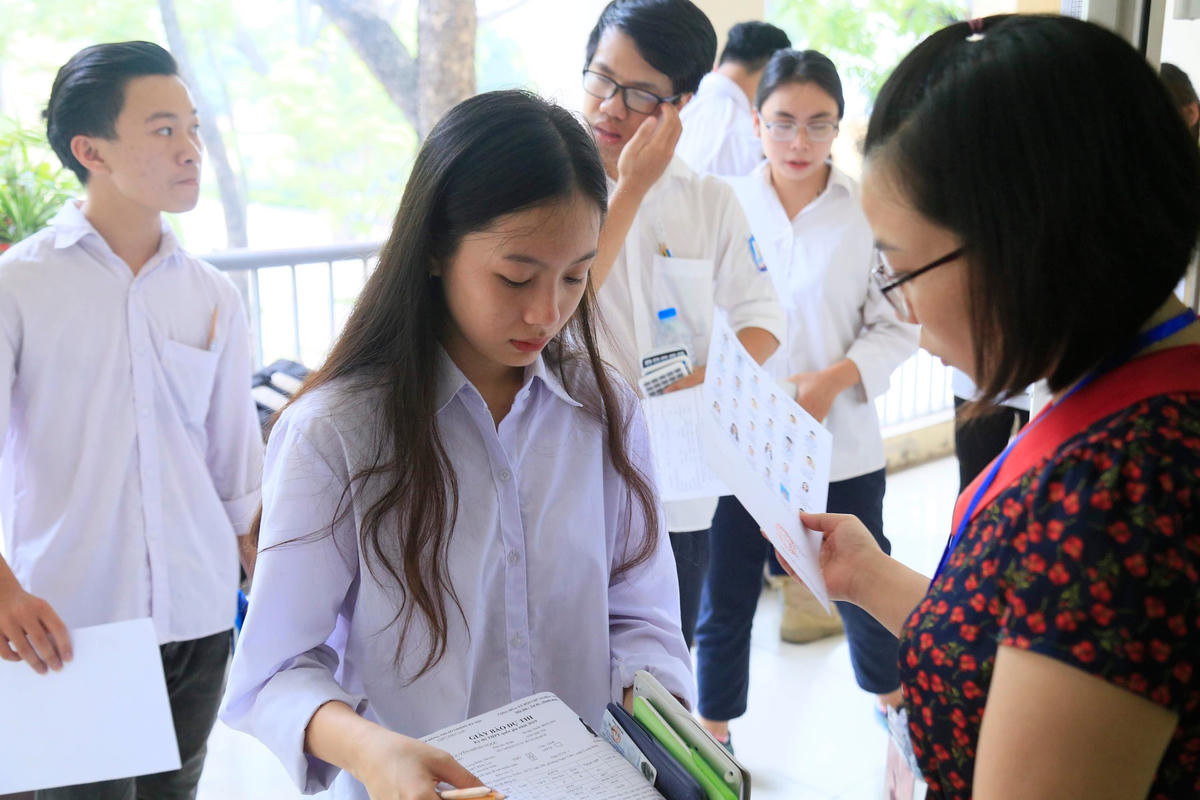 Bộ GDĐT đang có đề xuất giao địa phương tổ chức kỳ thi tốt nghiệp THPT.
