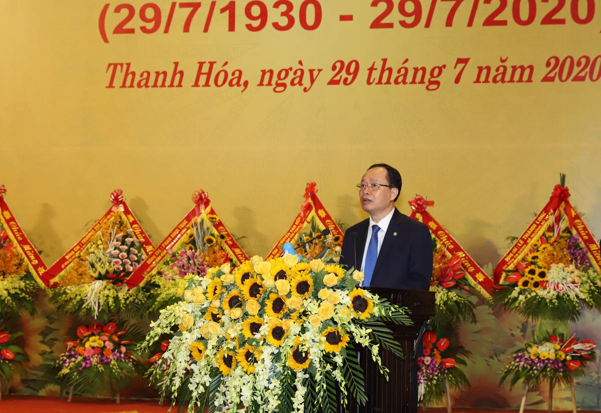 Ông Trịnh Văn Chiến, Bí thư Tỉnh uỷ, Chủ tịch HĐND tỉnh Thanh Hoá đã ôn lại truyền thống lịch sử hào hùng của Đảng bộ Thanh Hoá trong suốt 90 năm qua.