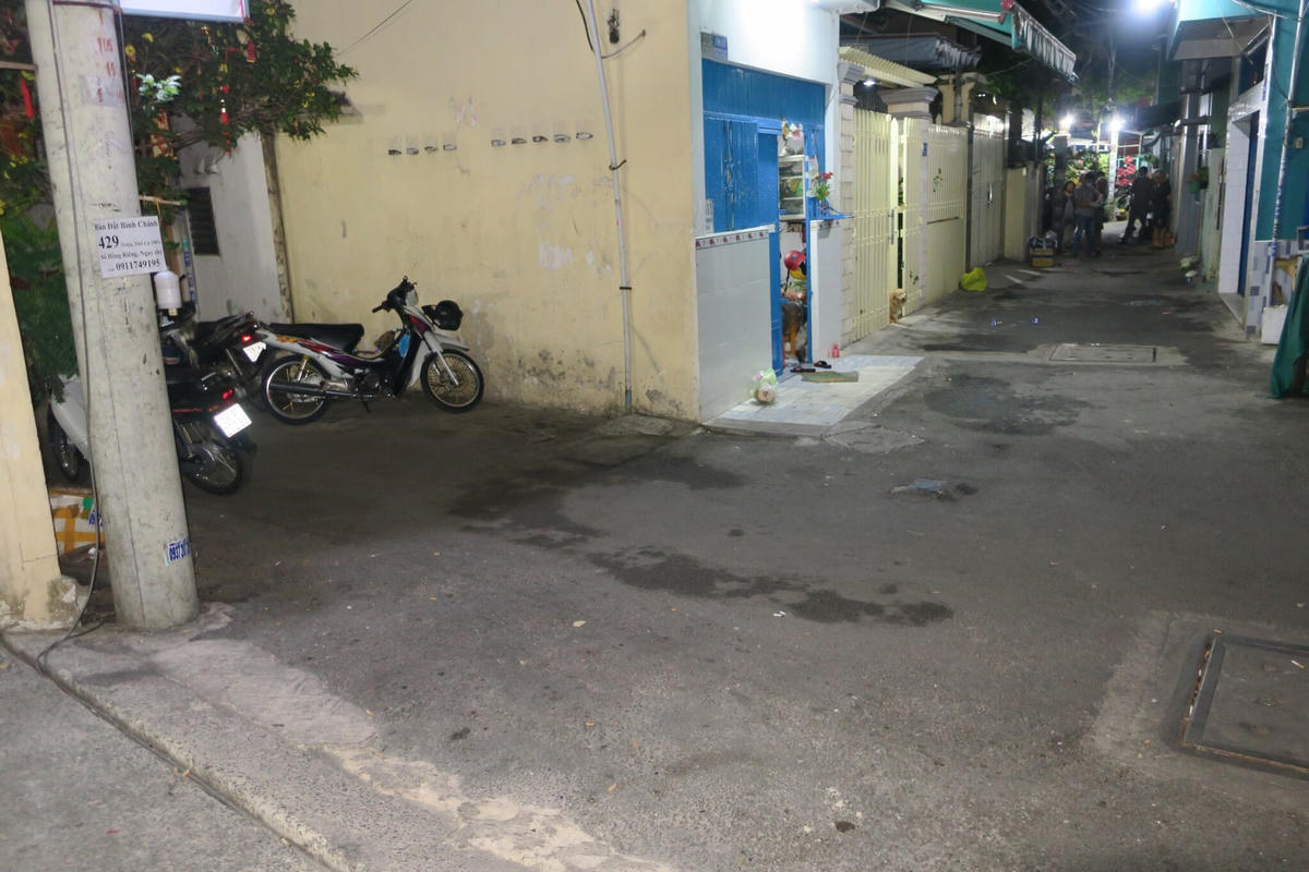 Hiện trường nơi anh Thịnh gục ngã. Ảnh: TL.