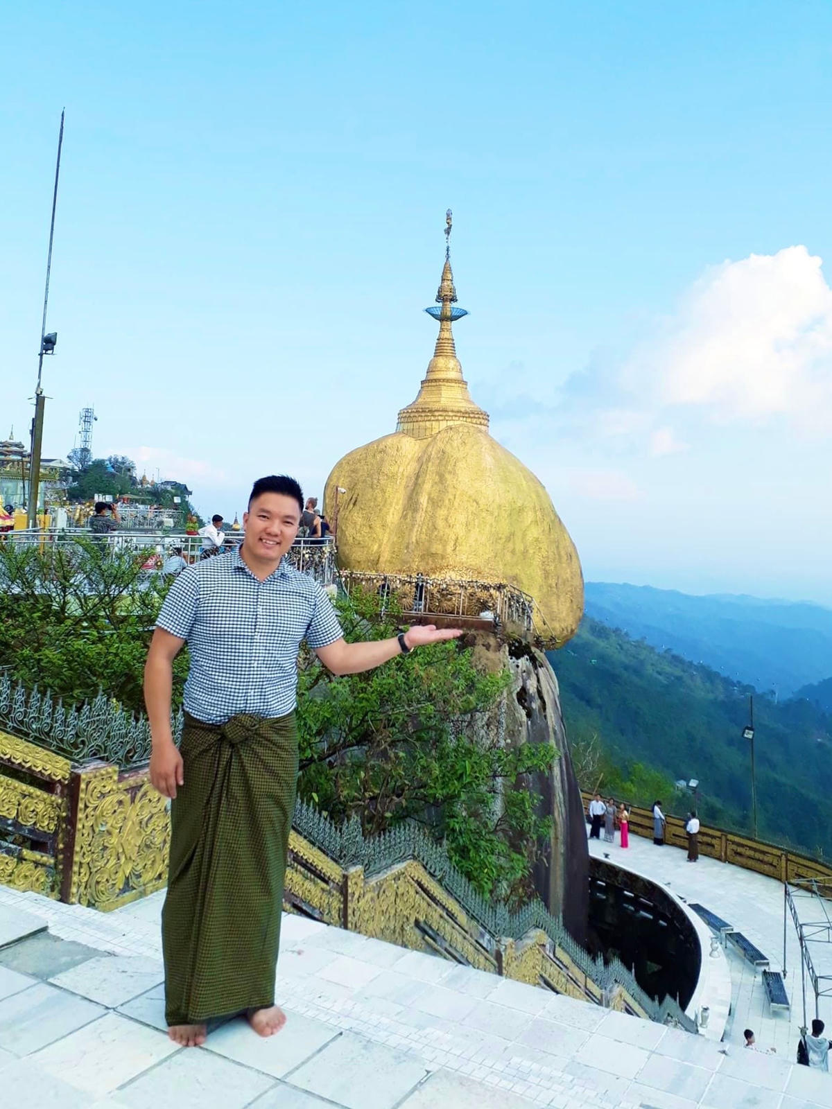 Trong 2 năm không được làm nghề, có những lúc anh Trung nhớ nghề da diết. 