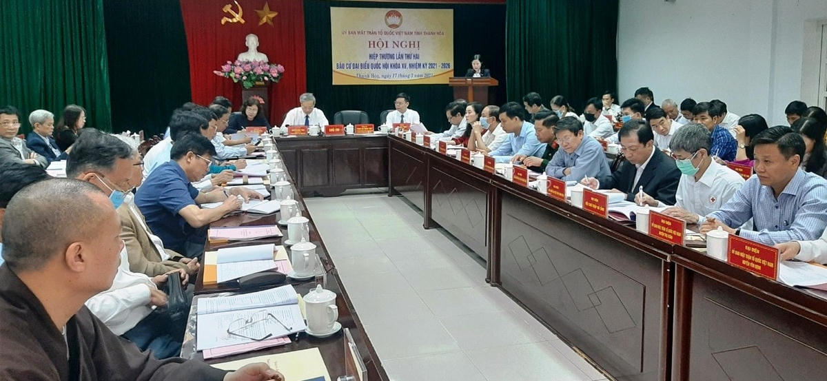Toàn cảnh hội nghị.