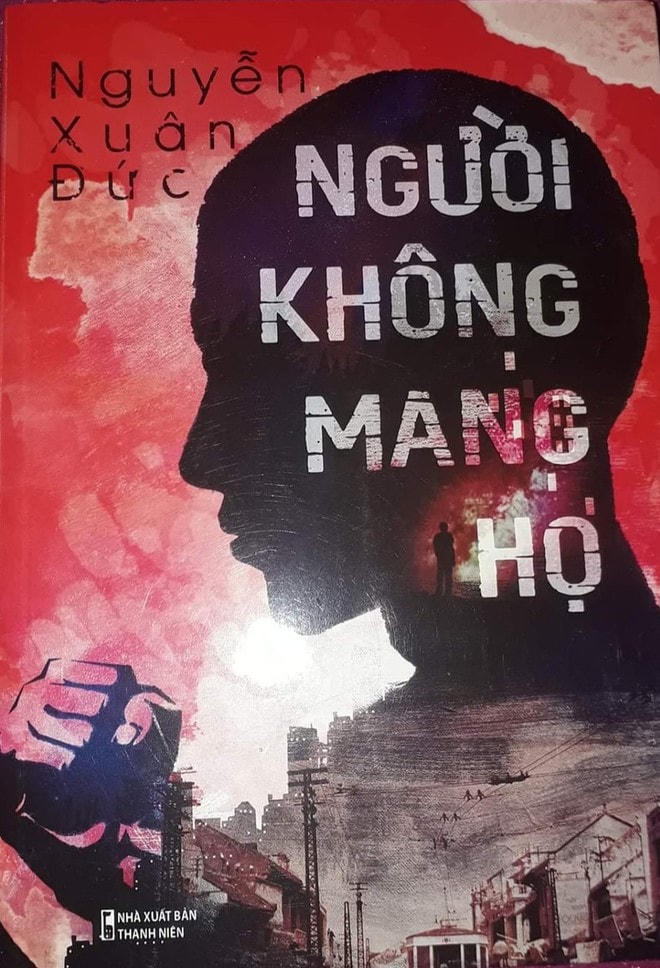 Bìa cuốn “Người không mang họ”.