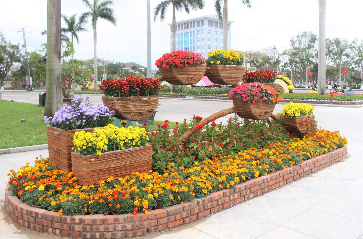 Lung linh sắc màu hoa xuân.