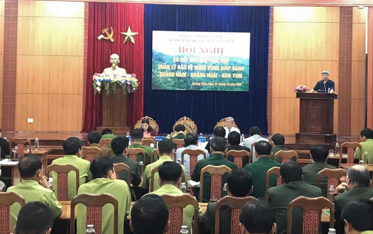 Hội nghị kết kết Quy chế phối hợp QLBVR giáp ranh của 3 tỉnh.