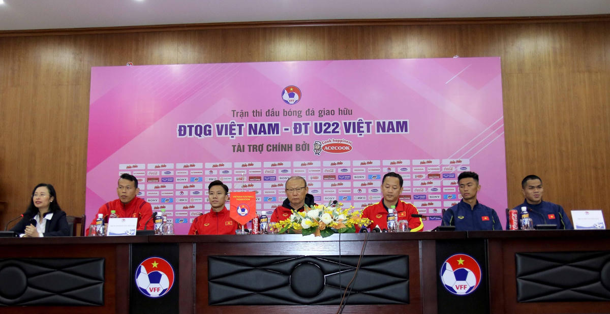 HLV Park chia sẻ trước trận giao hữu giữa 2 đội tuyển.