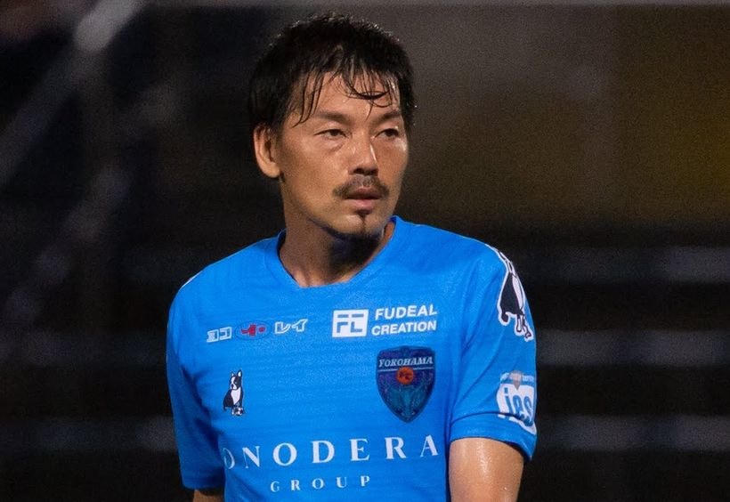 Cựu tuyển thủ Nhật Bản: ‘Mặt cỏ V-League quá xấu’