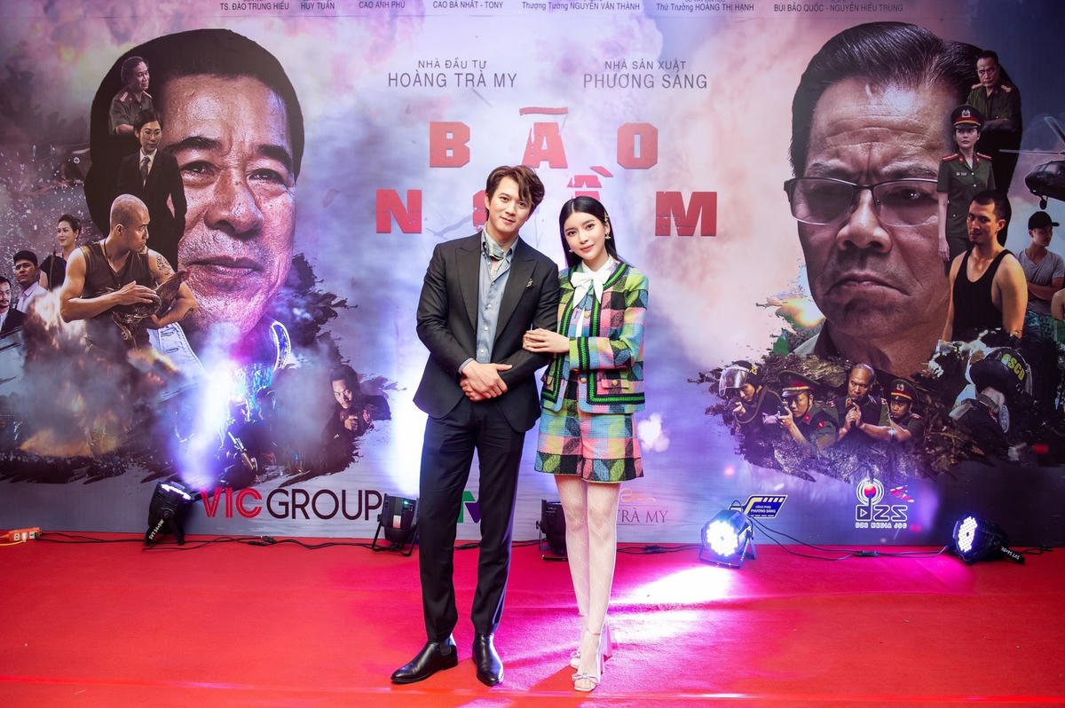 Hà Việt Dũng và Cao Thái Hà trong buổi ra mắt phim. Ảnh: NVCC. 
