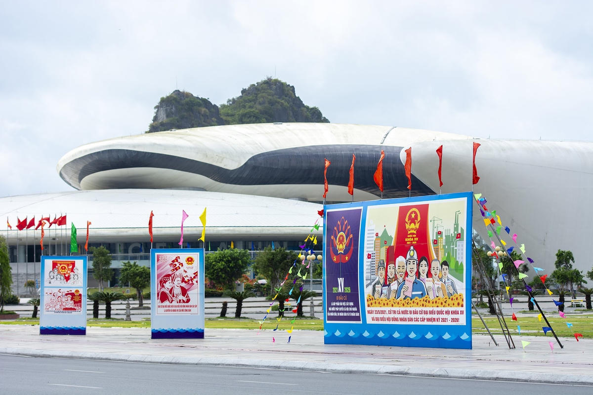 Phố biển Hạ Long sẵn sàng cho ngày hội lớn