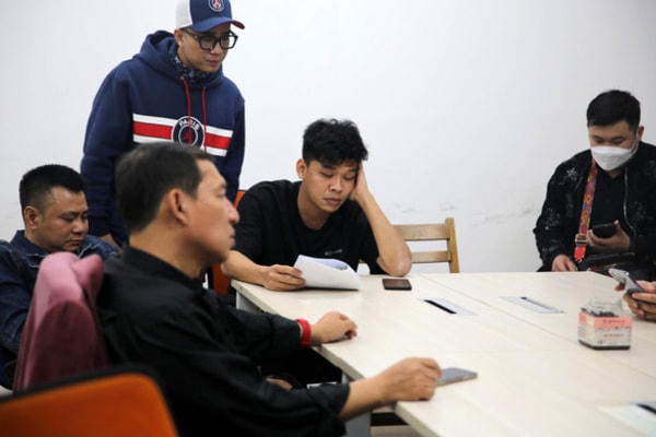 Buổi tập đầu tiên đã không có sự góp mặt của 2 diễn viên quen thuộc của gia đình Táo. 