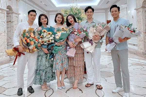 Dàn diễn viên phim "Hướng dương ngược nắng".
