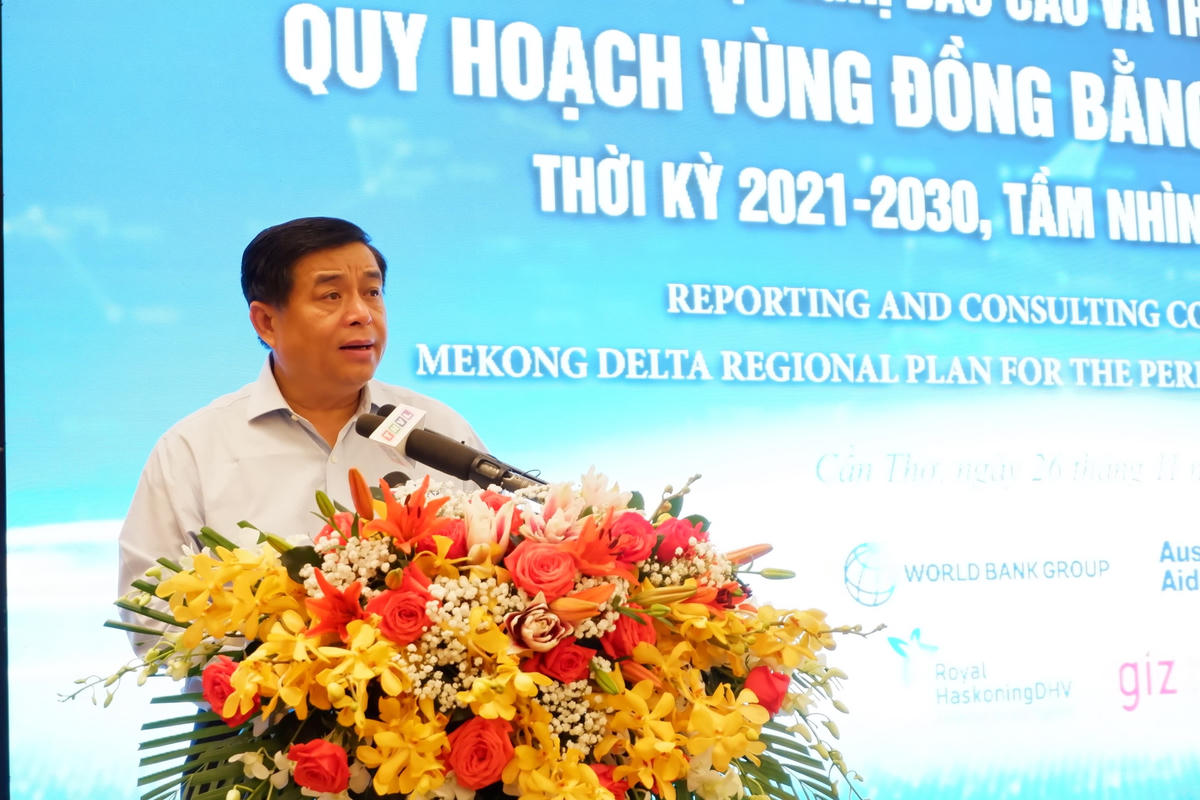 Bộ Trưởng Bộ KH&ĐT Nguyễn Chí Dũng phát biểu tại Hội nghị 