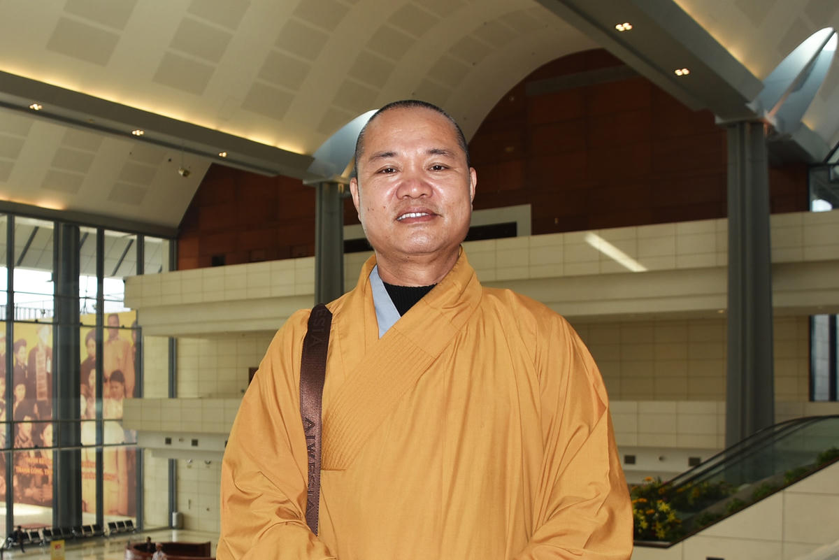 Thượng tọa Thích Thanh Hướng.