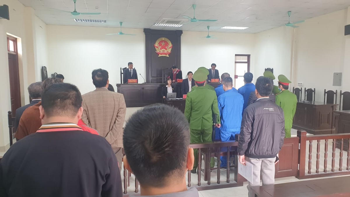 Quang cảnh phiên tòa.