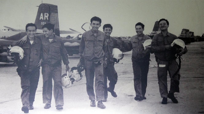 Phi đội Quyết thắng.