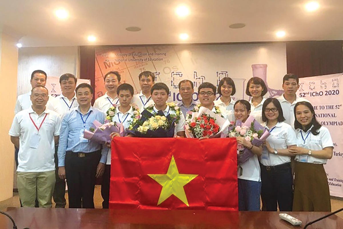 Thí sinh đội tuyển Việt Nam thi IMO 2020.  