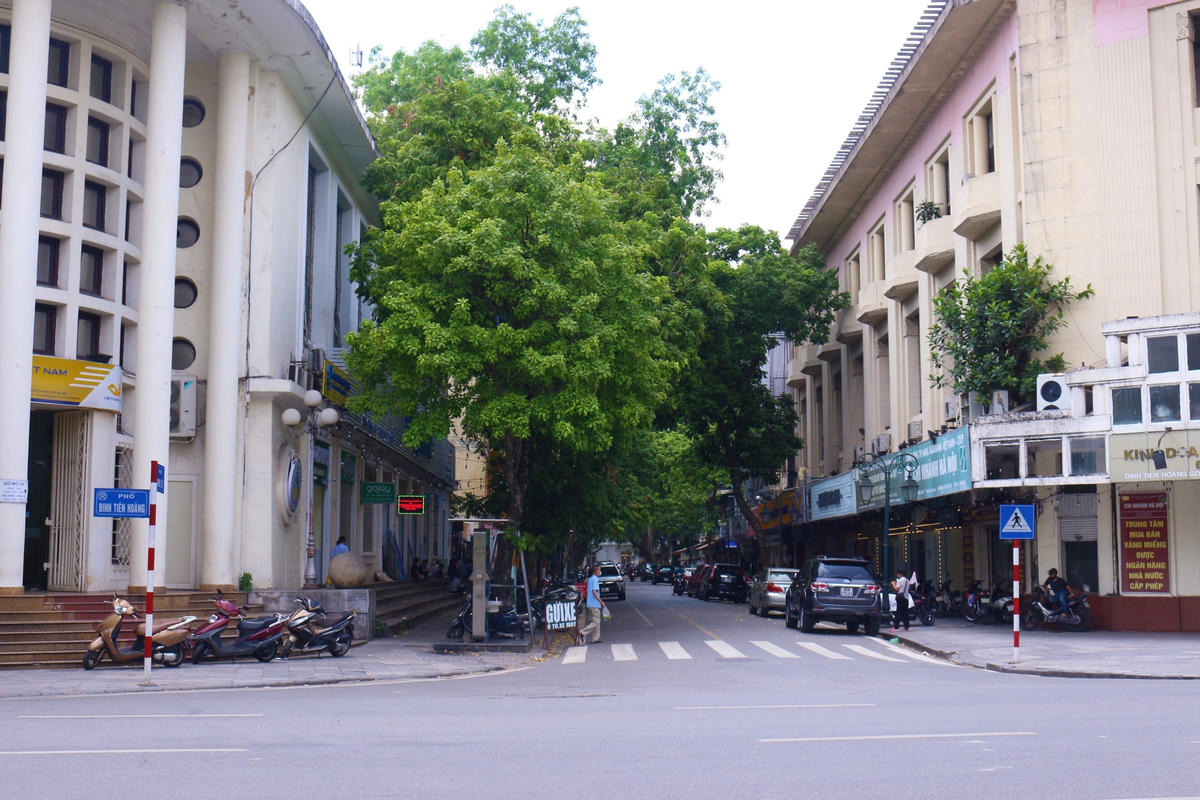 Hà Nội cuối tuần: Ngắm nhìn phố phường yên bình trong đại dịch