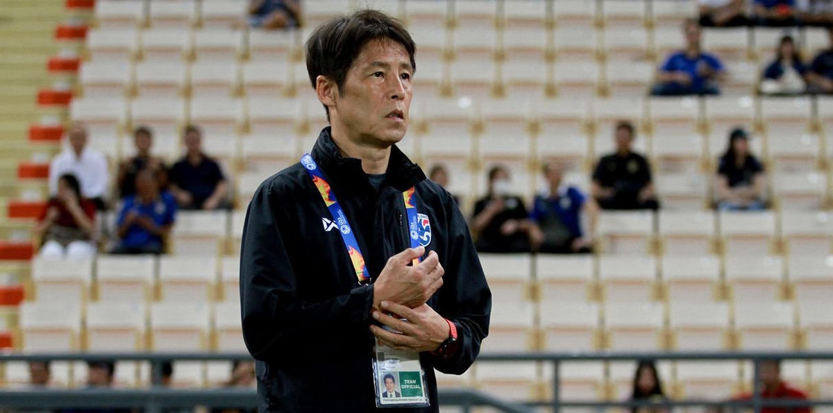 HLV Akira Nishino (Nhật Bản - đội tuyển Thái Lan) xếp thứ 2: 80.000 USD/tháng.