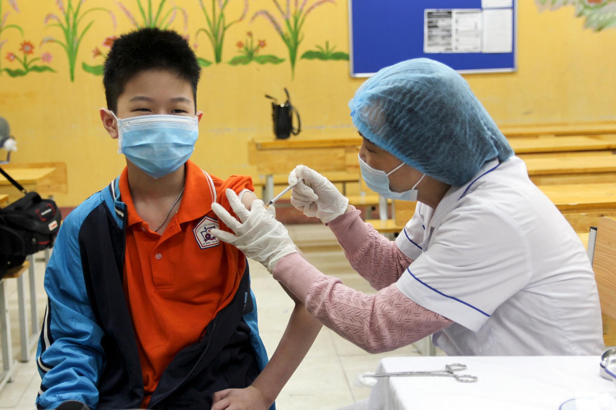 Học sinh lớp 6 được triển khai tiêm đầu tiên của đợt này.