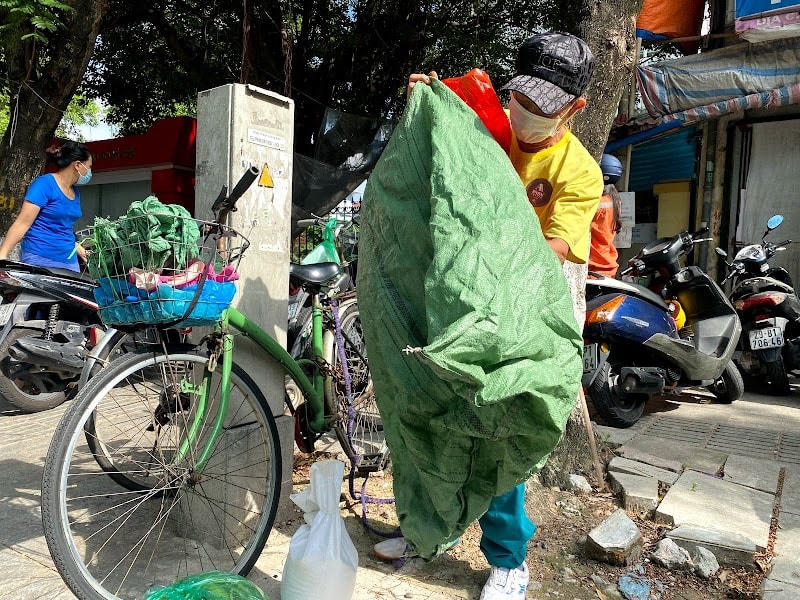 Khó khăn của đối tượng lao động tự do khi tiếp cận an sinh xã hội hiện nay xuất phát từ chính đặc trưng trong nghề nghiệp của họ.
