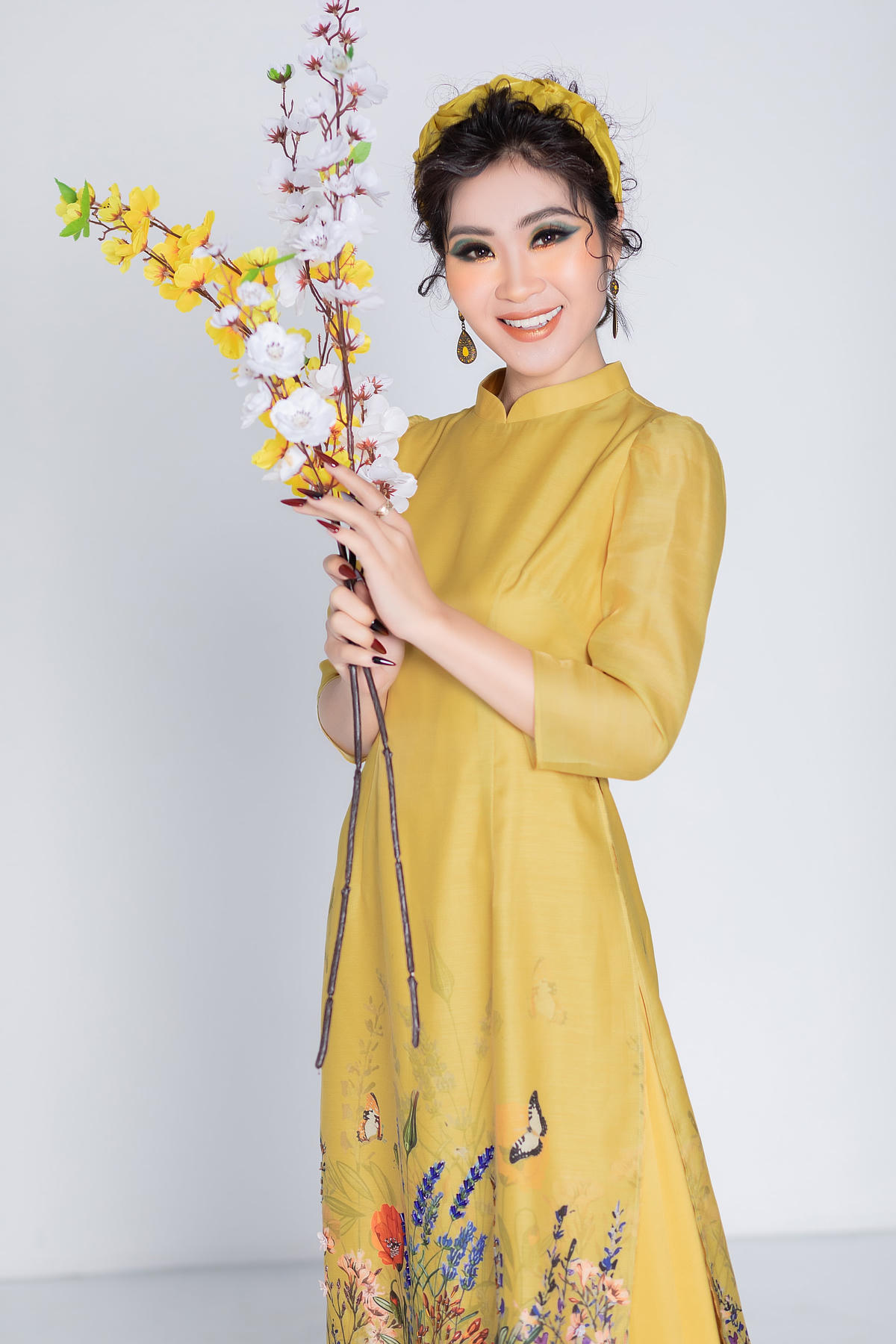 Hà Myo trong MV “Xẩm xuân xanh”.