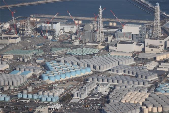 Bể chứa nước thải đã qua xử lý tại nhà máy điện hạt nhân Fukushima Daiichi, Nhật Bản. Ảnh tư liệu: AFP/TTXVN