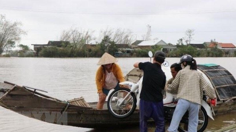 Nhiều xã ở huyện Quảng Điền bị ngập lụt sâu, trên diện rộng. (Ảnh: Đỗ Trưởng/TTXVN).